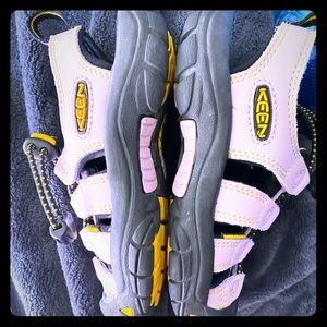 Keen Children’s Slze 11